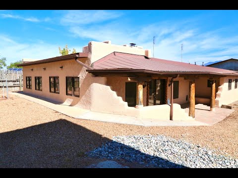 Beautiful Home on Talpa Ridge