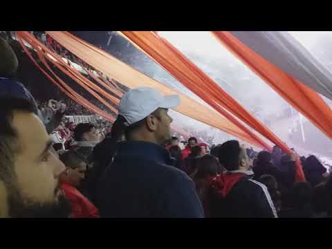 "Recibimiento River vs cruzeiro 8vos copa libertadores" Barra: Los Borrachos del Tablón • Club: River Plate • País: Argentina