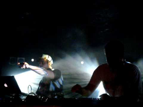 Stanton Warriors, MGMT-KIDS then La Roux - In For The Kill remixes