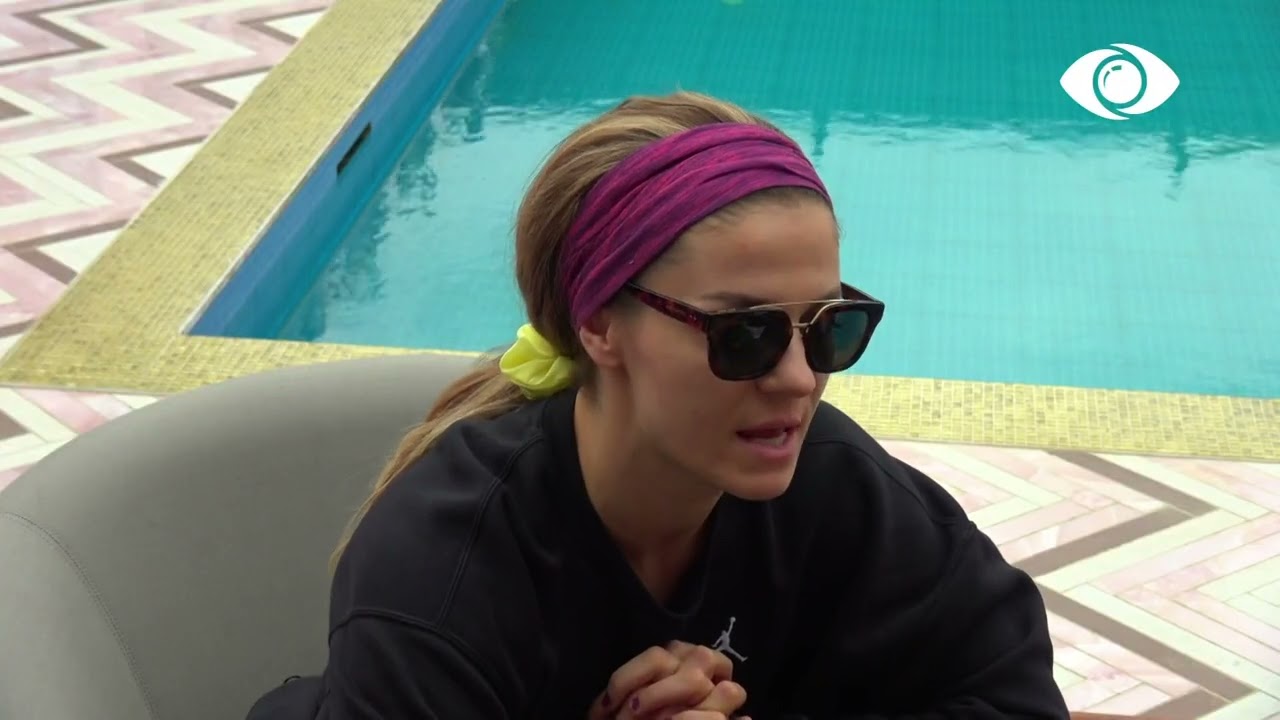 Nita: Shpati me lojën e tij më ka futur në një trekëndësh