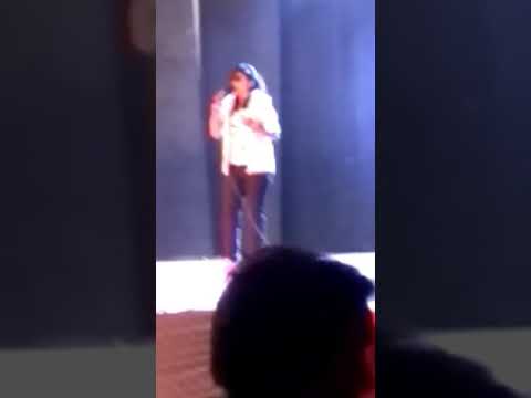 rekha pahilajani Jitna bhi karlo pyar humko to kam lagega.