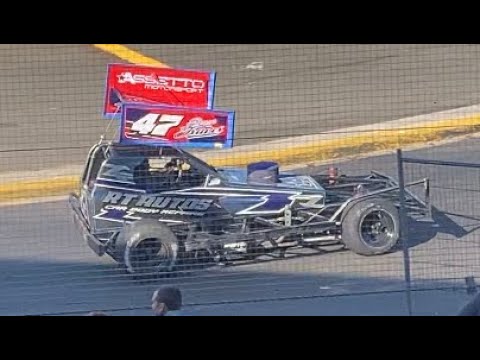 BRISCA f1 stock cars at lochgelly raceway heat 1