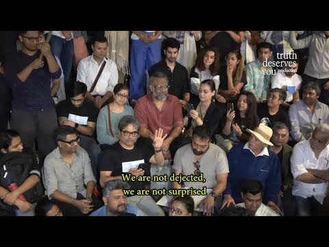 [4K] Vishal Bhardwaj's dig at PM Narendra Modi with Poem (Translated)