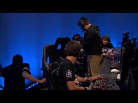 Riv and Kobe shoutcast TSM Reginald's encounter with a spider