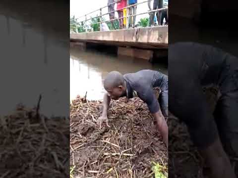 TOGO / LACS2 : PONT DEBOUCHE A AKLAKOU ZONGO