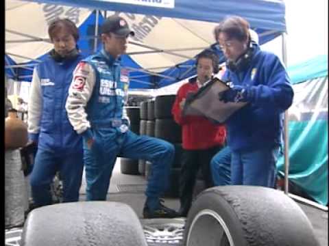 Best Motoring International Vol. 19 - Battles at 10,000rpm