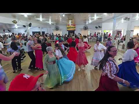 Olha a rancheira no Rancho Alegre em Laranjeiras do Sul Paraná(com marcos e margarida)