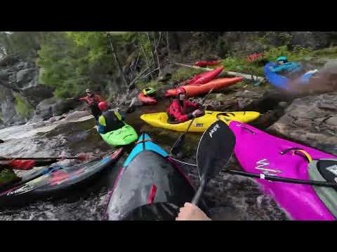 Mistra juvet med packraft og kayak.