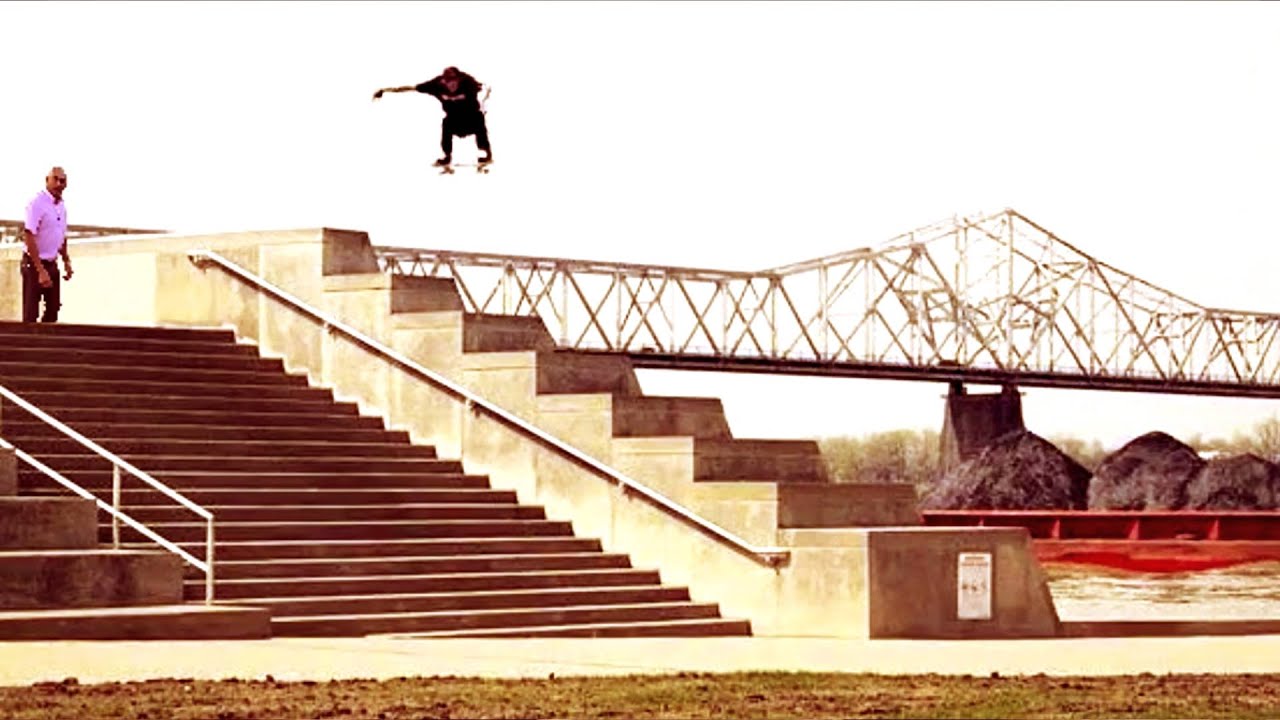 La trepidante vida del 'regaña-skaters'