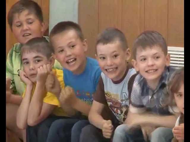 "Бригантина" поднимает паруса.
