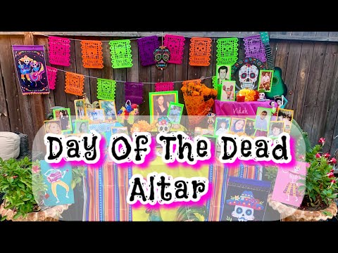 Day Of The Dead Altar 💛- Altar para El Día De Los Muertos