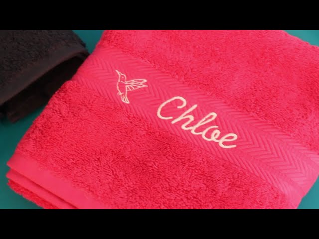 Vídeo relacionado con LolaPix Toalla Atleti. Toallas Personalizadas. Toallas de Futbol con Nombre. Toalla Personalizada Playa. Regalos Personalizados con Nombre. Varios diseños y tamaños.