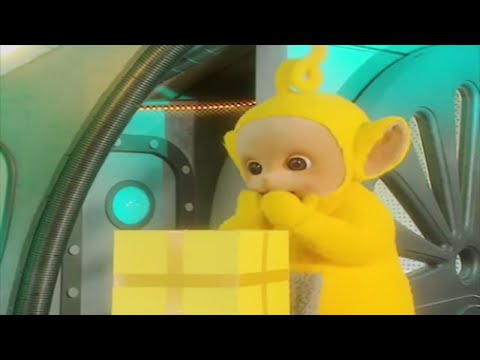 Teletubbies 508 - Making Christmas Cards | Videos For Kids