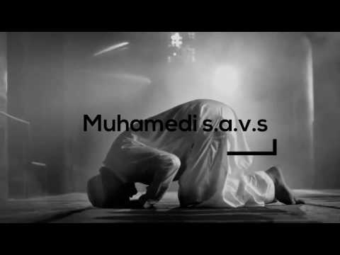 Robi është më afër Allahut kur....