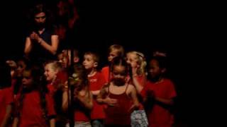 Ashley sings french children song