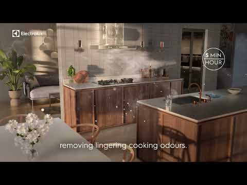 Electrolux Hood - Ultimate Taste 700 Cyclone - BreezeRefresh automatically extracts air hourly