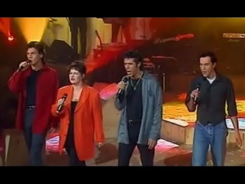 Julien CLERC & Les Enfoirés - Laissons entrer le soleil (1996)