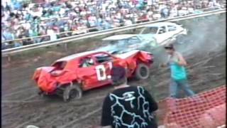 preview picture of video 'Yates County Demolition Derby 1994'