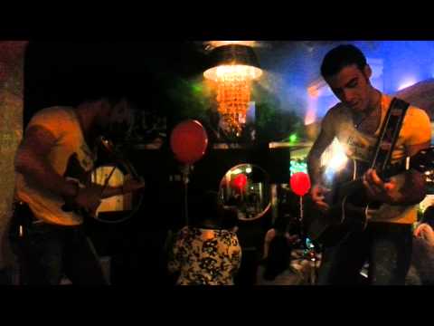 I Follow Rivers - See Skies - Violin and Guitar Live at Cosmopolitan