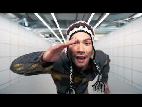 JUNYA WATANABE MAN FALL/WINTER 2022 MINI-SHOW