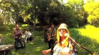 Deborah Bonham 'Guide Moi' (Take Me Down)