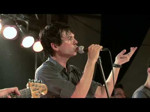 UNS e OUTROS - Dias Vermelhos e With or Without You AO VIVO