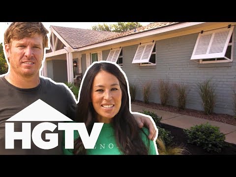 Chip And Joanna Transform A 1970s Country House Into A Modern Beach House | Fixer Upper