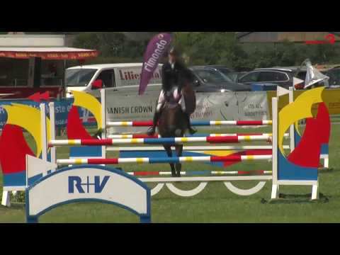 Behrendorf 2019 - Springpferde L - Castle Creek und Ebba Johansson