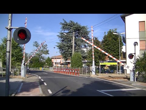 Spoorwegovergang Corniano (I) // Railroad crossing // Passaggio a livello