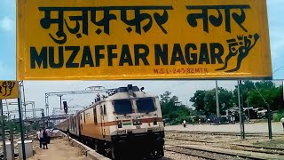 preview picture of video 'DUPLICATE RAJDHANI ingnores Muzaffarnagar Railway Station !!!!!!! (LTT-HW AC Superfast Express)'