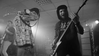 Dirty Red Shirts - Red Shirts Spirit