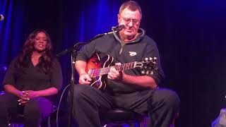 The Time Jumpers —   Vince Gill Singing Faint of Heart