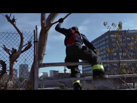Chicago fire 9x2 Casey jumps out to save Brett