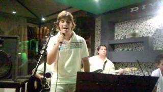 sombreros verdes - toco y me voy (cover) - 2011-03-02 - divina tentacion.3gp