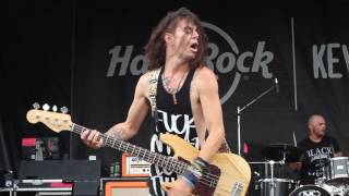 Uh Huh Baby Yeah 2014 Warped Tour - MA