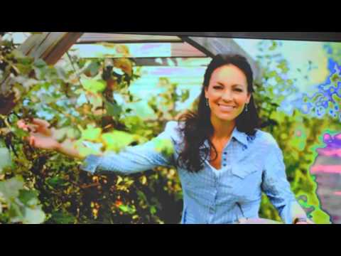 Thumbnail for Joey Feek honored with standing ovation at ACM Awards by Joey Feek