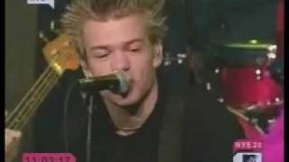 Sum 41 MTV New Year&#39;s Eve 2002 - In Too Deep and Fat Lip