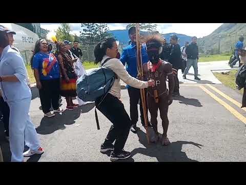 Pertama kali isi uang dalan koteka oleh mbah dokter dari jakarta,26/01/2023