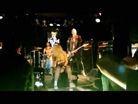 Barb Wire Dolls 'Teenage Crisis' (Live at The Viper Room - April 10, 2013)