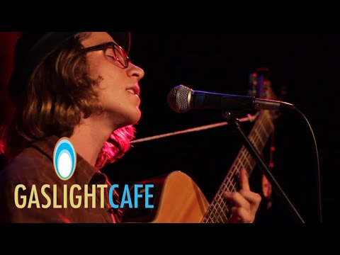A Sinking Boat - Nik May live at the Gaslight Cafe