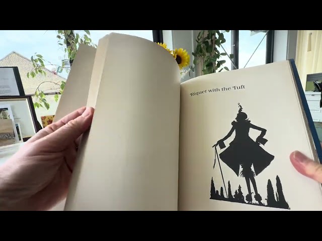 Vídeo relacionado con The Complete Fairy Tales