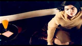Sobra Music Video