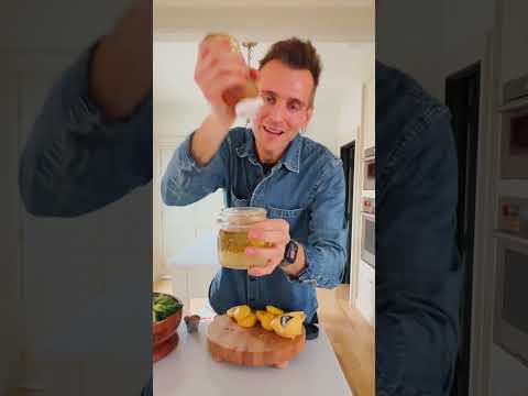 If you don’t love salad, it’s not you. It’s your salad dressing. Here’s the answer!
