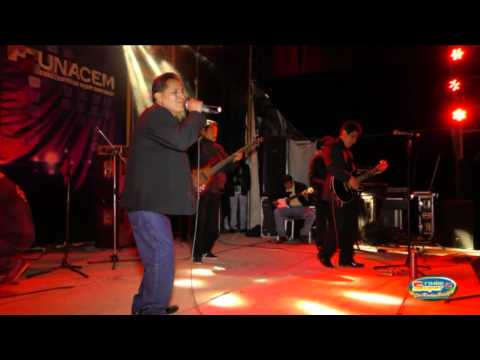 LOS EXTRAÑOS - El amor es solo una palabra D.R.