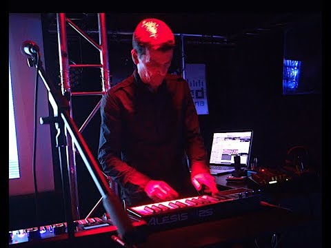 download lagu mp3 mp4 Eric Random, download lagu Eric Random gratis, unduh video klip Eric Random
