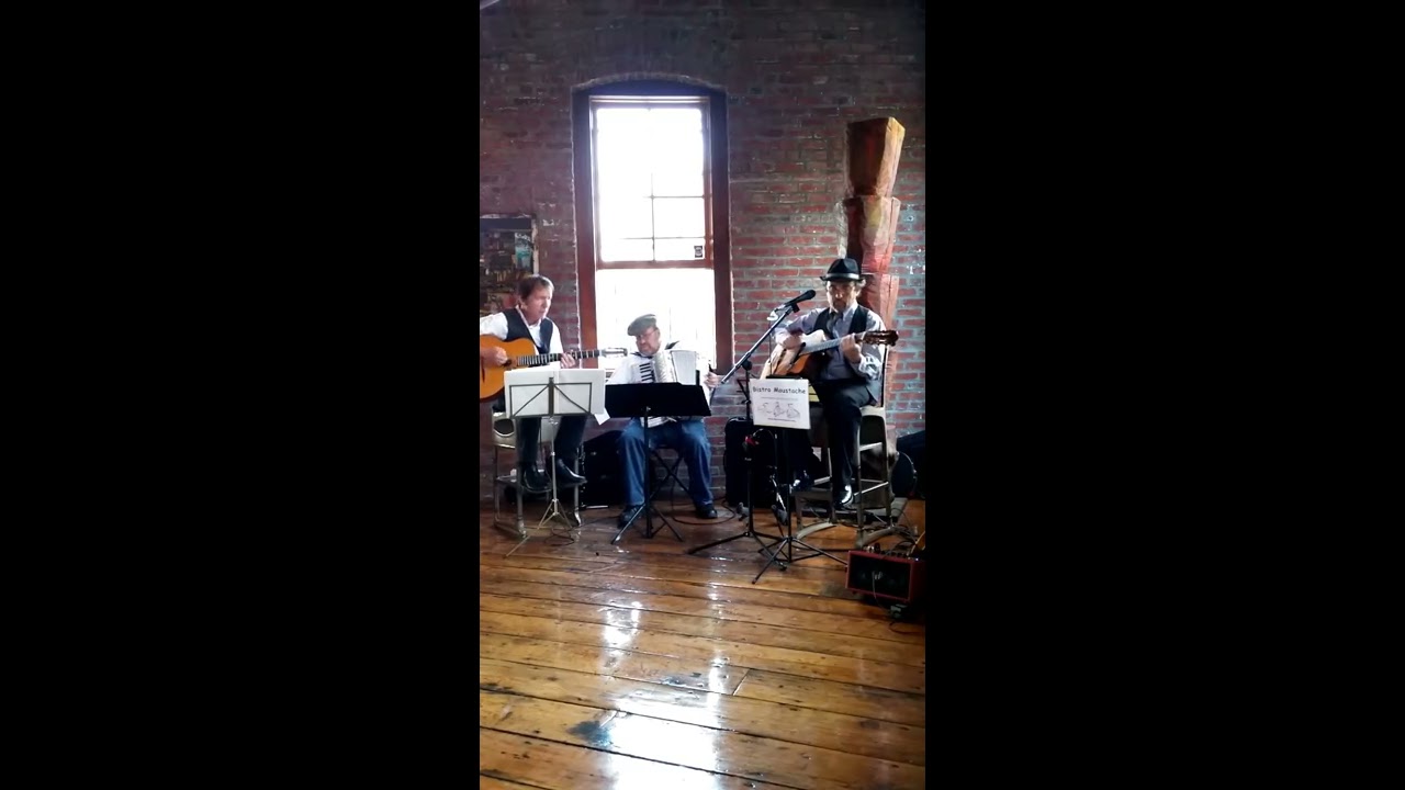 Promotional video thumbnail 3 for Bistro Moustache: French Cafe Music