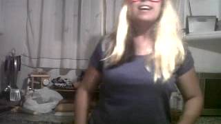 Eran la una vuela la luna