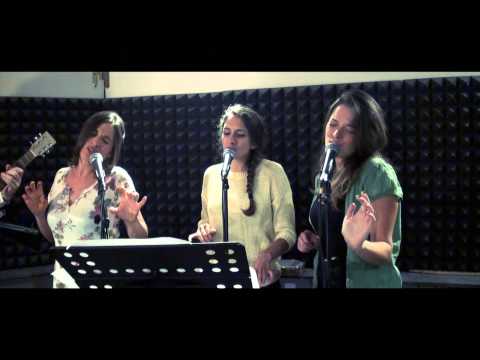 Les Babettes - Heartbeats (The Knife)