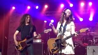 Lydia Loveless . Wine lips .  American journeys 2015 . Cambrai