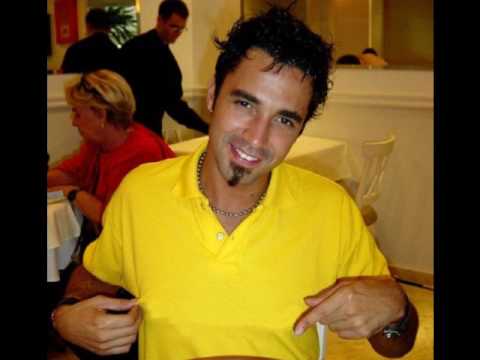 Latino e Perla - Selinho Na Boca